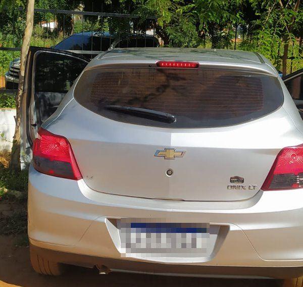 Polícia Militar prende homem com carro roubado em Caetité.