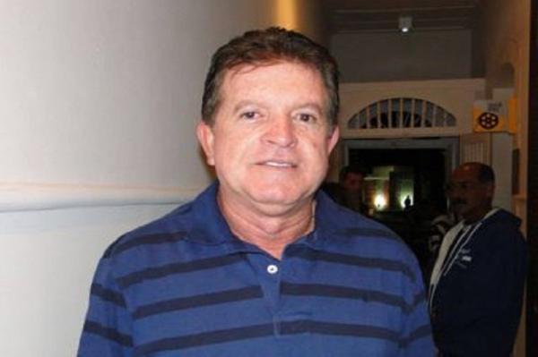 Ex-prefeito de Caetité, empreiteiros e agentes públicos foram condenados à prisão por fraudes em licitações.