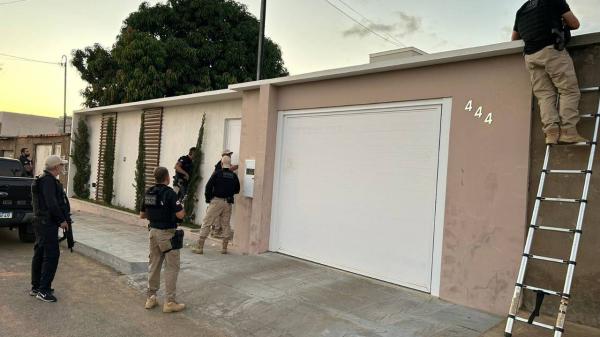 Polícia Civil realiza operação em Guanambi contra grupo de criminosos do Rio de Janeiro.