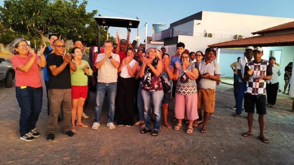 Deputado Charles Fernandes reforça compromisso com a Agricultura Familiar em Guanambi com entrega de Trator Agrícola e Reservatórios de Água.