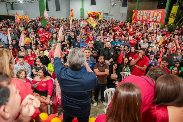 Deputado Federal Charles Fernandes participa ativamente de Convenções Partidárias na região.
