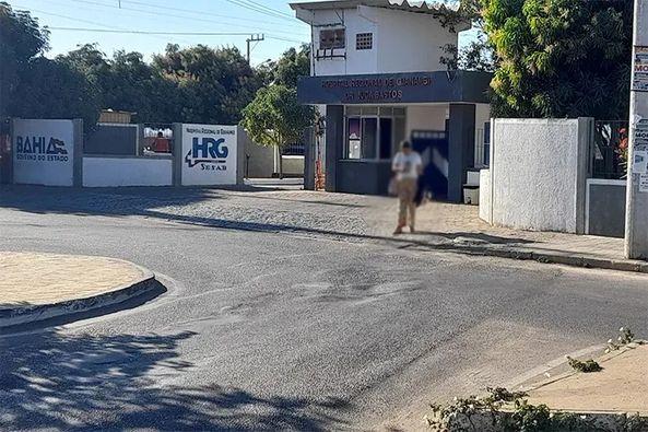 Hospital Geral de Guanambi informa sobre obras de reestruturação na clínica cirúrgica.