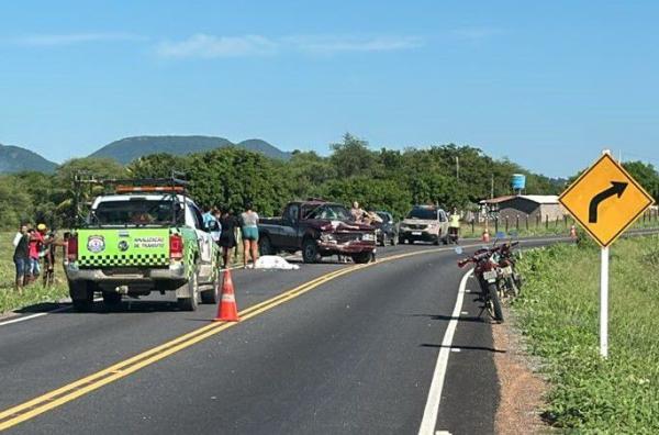 Idoso morre após colisão entre caminhonete e charrete na estrada Guanambi/Matina.