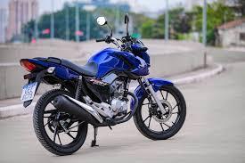Homem é detido em Caetité com motocicleta roubada e placa adulterada.