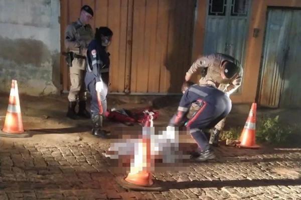 Homem que furtou drogas em boca de fumo em SP é morto a tiros em Ibiassucê.