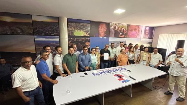 Prefeito de Guanambi assina autorização de Processo Licitatório para construção de creche para atender o Bairro Alto Caiçara e adjacências.