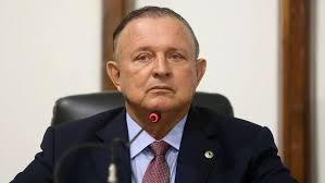 Gilmar Mendes decide manter afastamento de Adolfo Menezes da presidência da Assembleia.