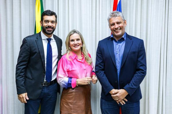 Prefeito de Guanambi Nal Azevedo se reúne com a deputada e presidente da ALBA Ivana Bastos.