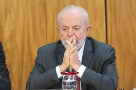 Desaprovação a Lula volta a subir e atinge 53,7%, maior índice da série, diz pesquisa.