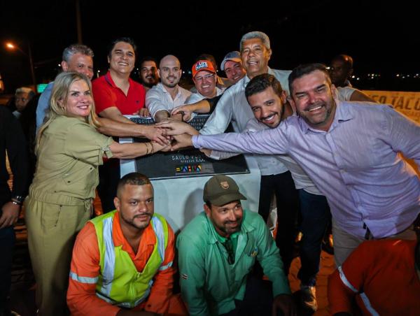 Governo do Estado entrega recuperação da BA-573, impulsionando mobilidade, segurança e economia na região de Guanambi.