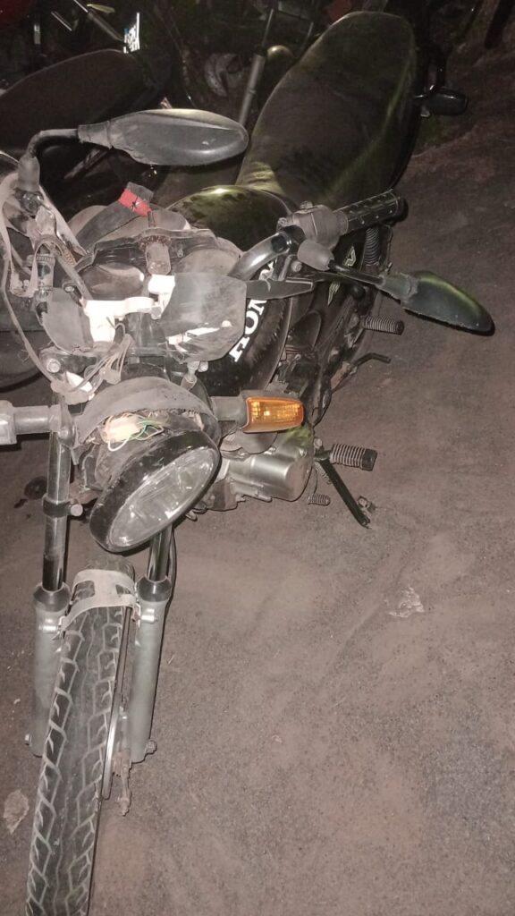 Jovem de 17 anos sofre acidente de moto e é intubado em estado grave em Ceraíma.
