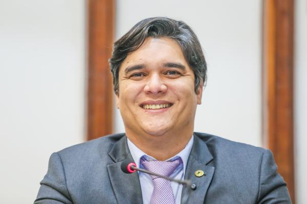 Vitor Bonfim garante novas viaturas da Polícia Militar para municípios baianos.