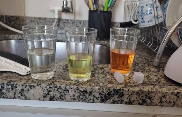 Casal de idosos cai em golpe do falso vendedor de purificadores de água em Guanambi. Casal de idosos cai em golpe do falso vendedor de purificadores de água em Guanambi.