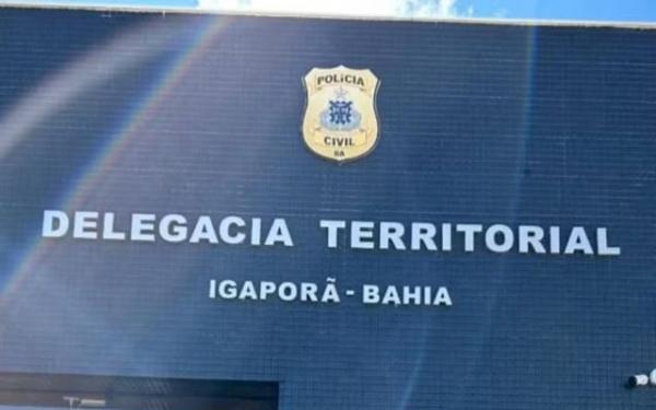 Mulher é pega furtando produtos de higiene em supermercado no centro de Igaporã.