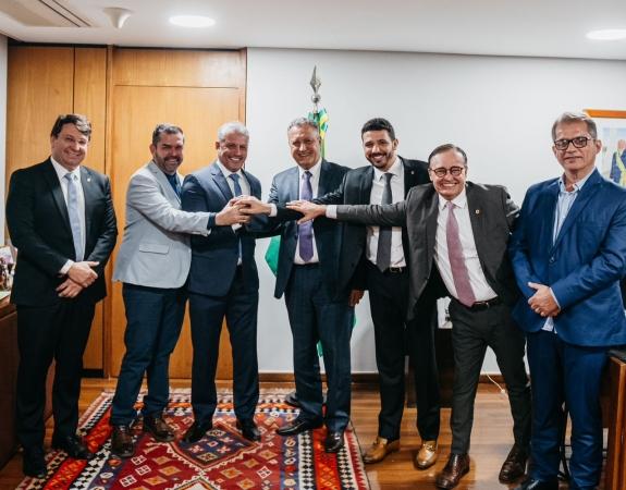 Prefeito de Guanambi cumpre agenda oficial em Brasília e se reúne com Rui Costa, Ministro da Casa Civil.