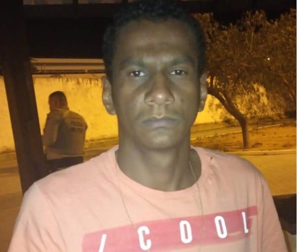 Suspeito morre após troca de tiros com a Rondesp em Guanambi.