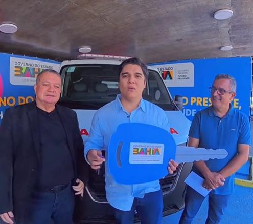 Vitor Bonfim viabiliza nova ambulância para Planaltino através de emenda parlamentar.