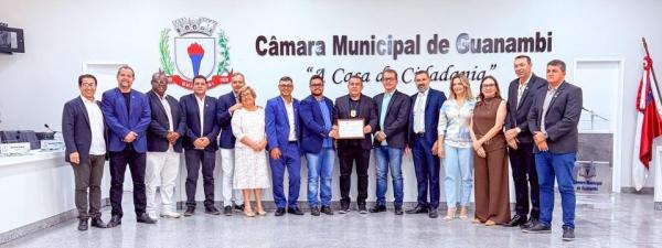 Câmara de Guanambi realiza sessão ordinária com pautas voltadas à valorização profissional e desenvolvimento do Município.
