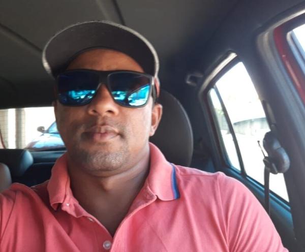 Motociclista sofre mal súbito e morre na Avenida Tiradentes, em Guanambi.