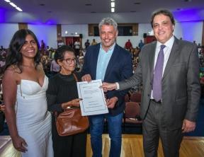 Através do Programa ‘Casa Legal’, PMG e TJBA entregam 108 Títulos de Regularização Fundiária em Morrinhos nesta segunda (26).