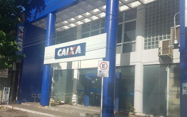 Caixa Econômica é alvo de furto a caixa eletrônico no centro de Guanambi.