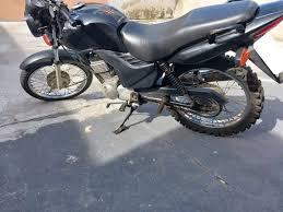 Moto é levada por ladrões durante a madrugada no bairro São Sebastião, em Guanambi.
