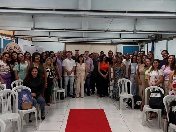 Prefeitura de Igaporã promove primeiro encontro formativo com gestores da Educação para 2026.