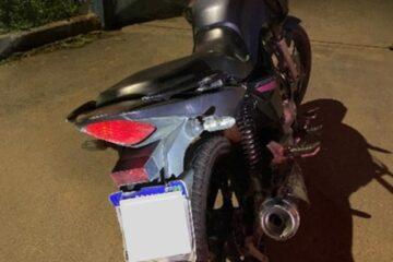 Irregularidades em abordagem resultam na apreensão de motocicleta em Guanambi.