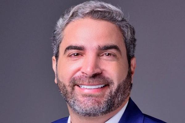 João Vitor Laranjeira celebra decisão da Justiça e reassume Prefeitura de Riacho de Santana.