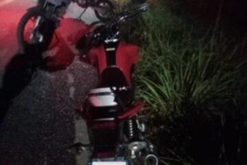 Motocicleta com escapamento irregular é apreendida em Guanambi.