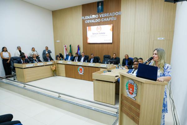 Ivana Bastos recebe título de Cidadã Malhadense e participa de entregas de investimentos em Palmas de Monte Alto.