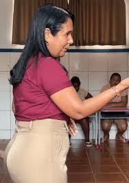 Prefeita de Iuiu visita escolas em Pindorama e participa de reuniões com servidores e comunidades.