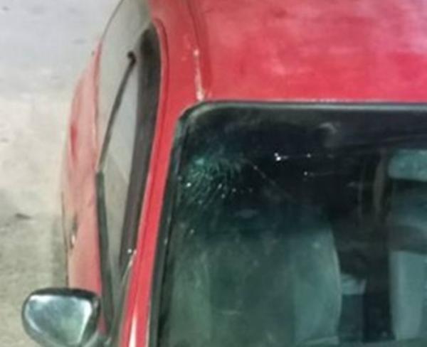 Homem é levado à delegacia após ameaças, disparo e dano a carro na zona rural de Guanambi.