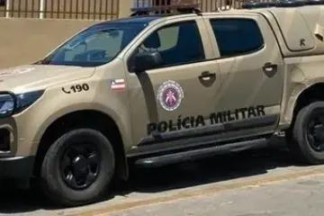 Jovem é agredida com capacete e tem moto danificada em Guanambi.