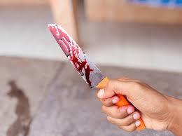 Mulher é presa após esfaquear rival durante confusão em Matina.