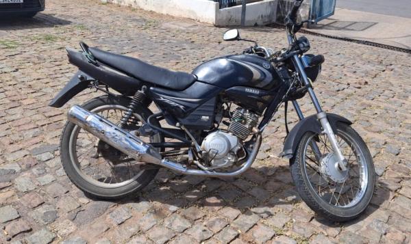 Polícia Rodoviária apreende veículo com sinais identificadores adulterados em Pindaí.