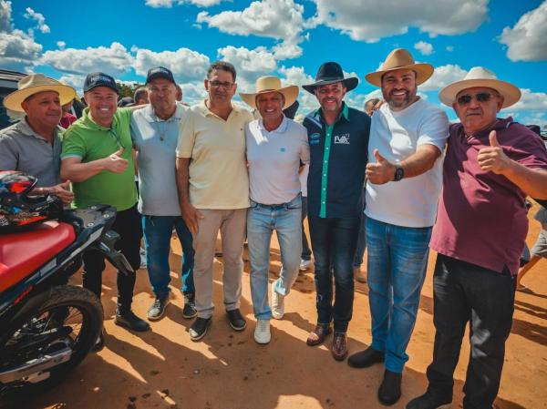 Deputado Charles Fernandes percorre municípios do interior com agenda voltada a parcerias, demandas e fortalecimento regional.