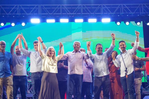 Ivana Bastos participa da Micareta de Ibitiara, recebe honraria e reafirma compromisso com o município.