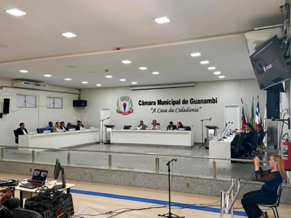 Câmara de Guanambi aprecia projetos de interesse público e debate ações de combate às drogas durante Sessão Ordinária.