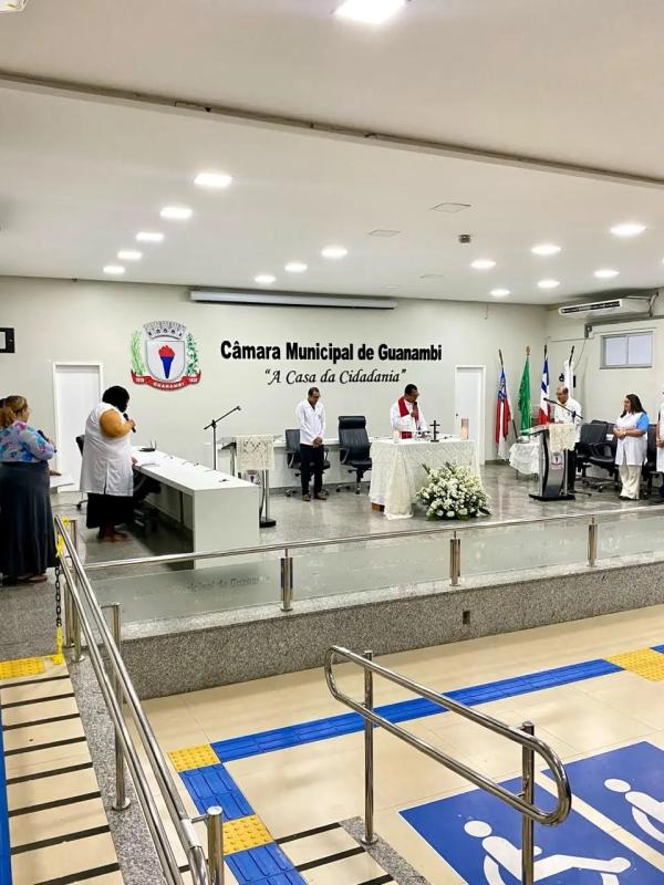 Câmara Municipal de Guanambi recebe imagem de Santo Antônio e celebra missa pelos festejos do Padroeiro.