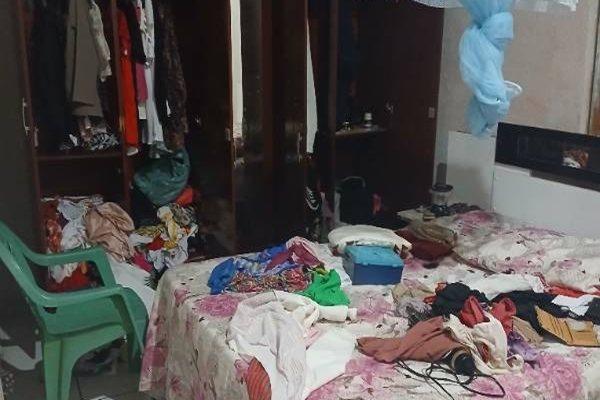 Casa é invadida durante a madrugada e criminoso furta celulares e dinheiro em Urandi.