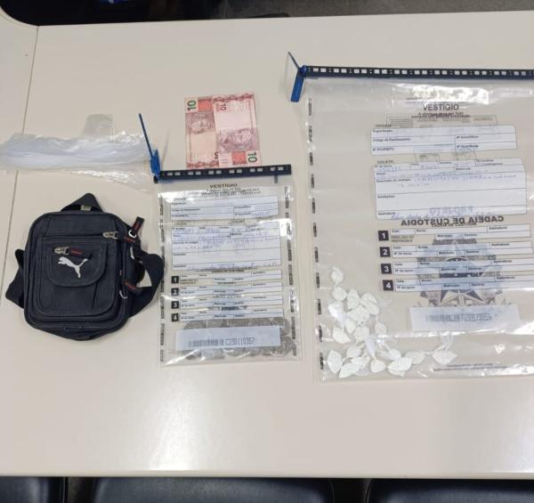 Homem é preso com drogas durante abordagem da Rondesp em Licínio de Almeida.