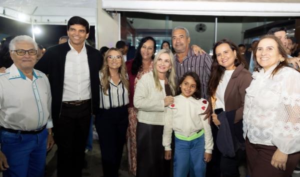 Ivana Bastos entrega equipamentos e celebra novas conquistas para Ibirapuã.