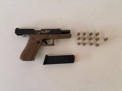 Mulher toma arma de ex-companheiro após ameaças e disparo em distrito de Guanambi.