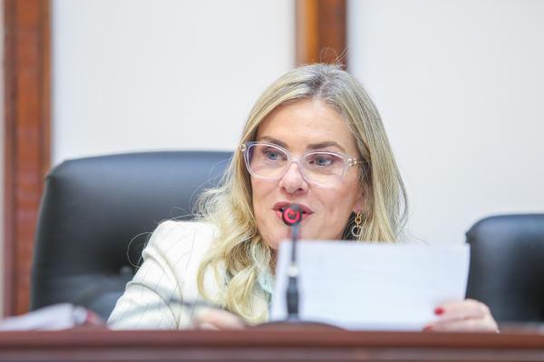 Presidente da ALBA diz que aprovação do PL dos combustíveis foi “medida urgente e necessária”.