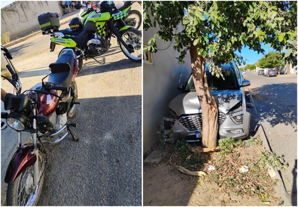 Colisão entre carro e motocicleta provoca saída de pista e carro atinge árvore em Guanambi.