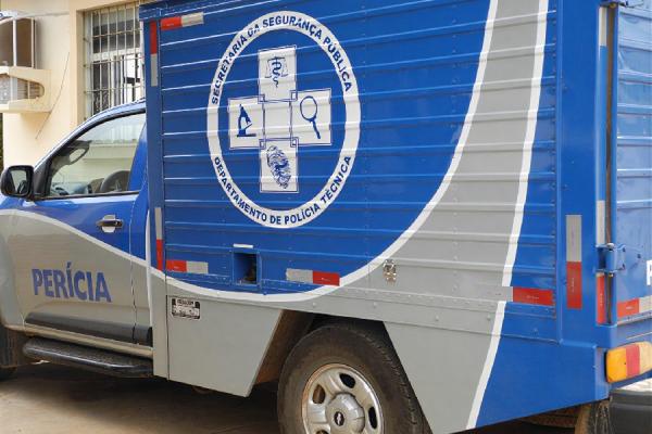Idoso é encontrado morto dentro de residência no Centro de Pindaí.