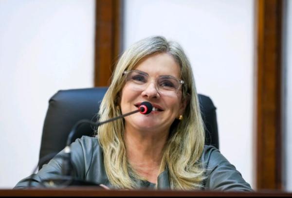 Ivana Bastos diz que renegociação de dívidas mostra que o governo prioriza a agricultura.