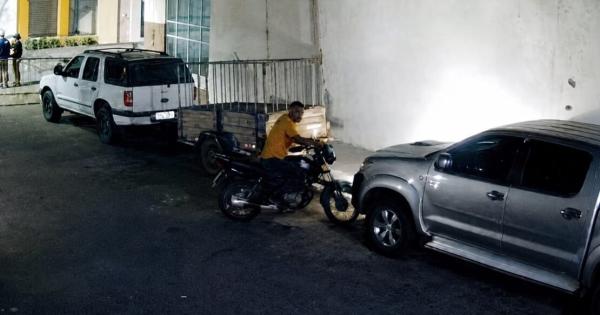 Motocicleta é furtada próximo ao circuito do São Pedro de Iuiu; ação é registrada por câmeras.