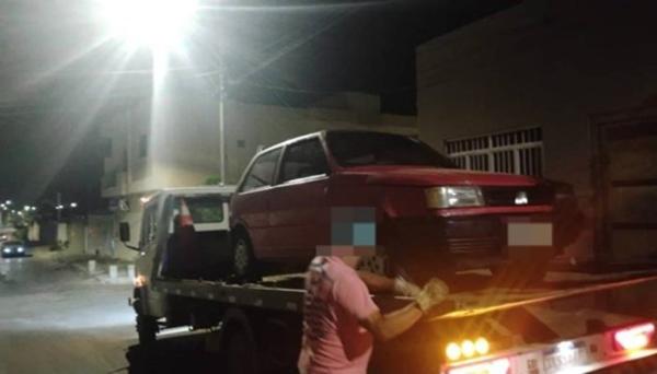 Motorista é preso após acidente com motociclista e suspeita de embriaguez em Guanambi.